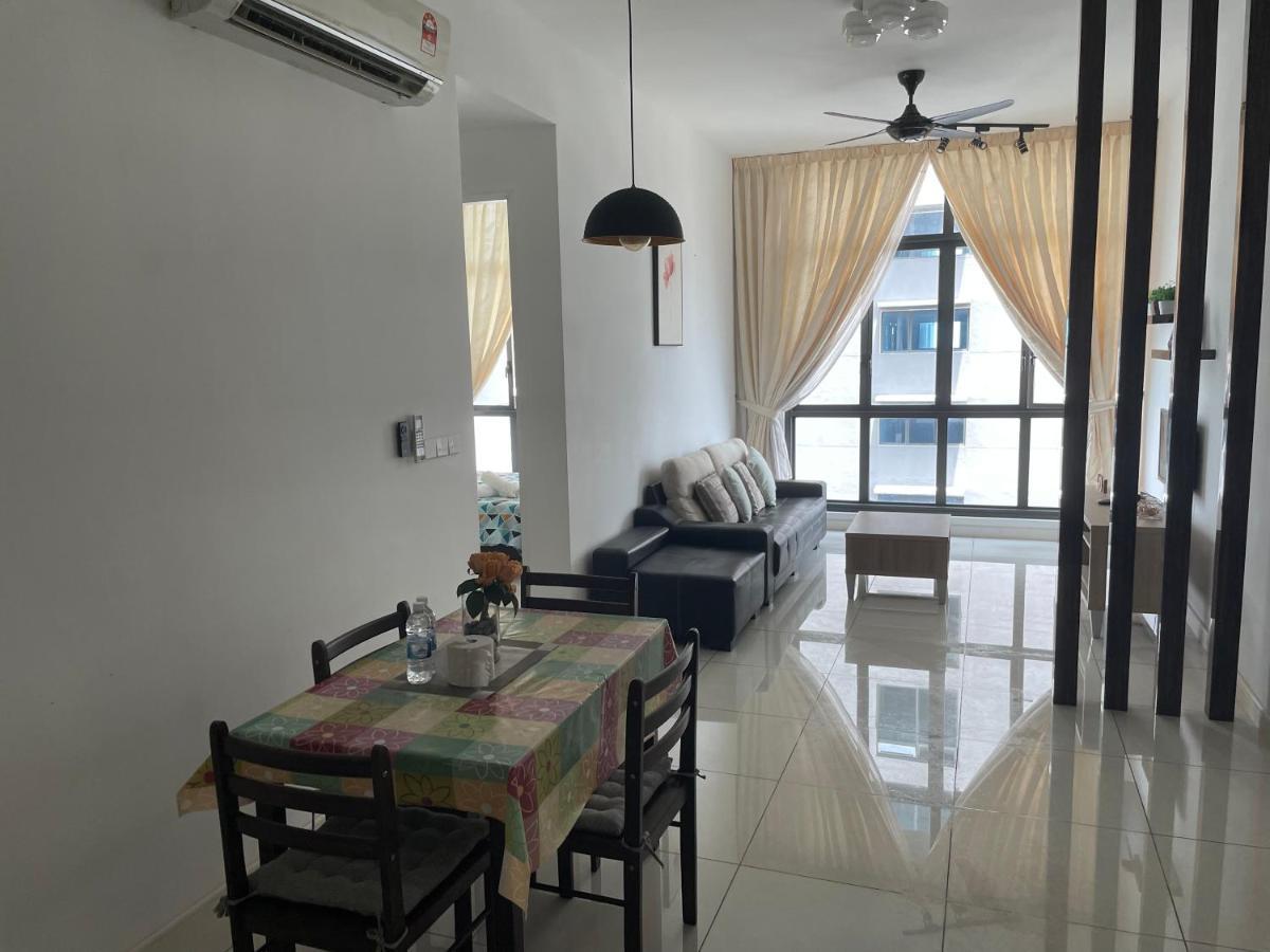 2 Bedroom Apartment @Setia Sky 88 Джохор-Бару Екстер'єр фото